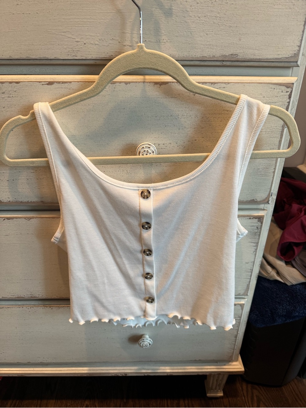 gaze White Ribbed Button-Front Crop Tank